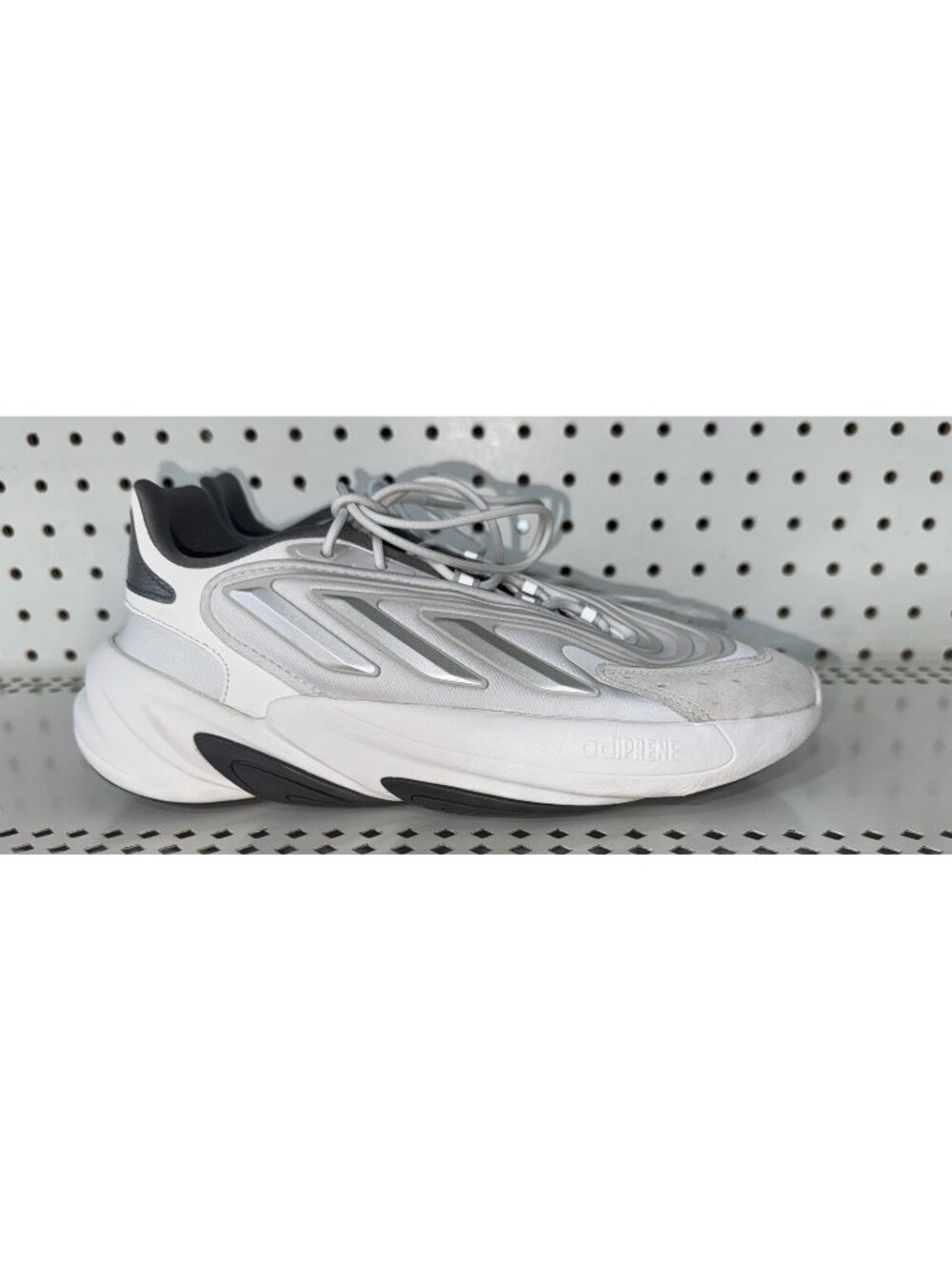 Adidas Ozelia Crystal White Silver Mens Suede Athletic Shoes Sneakers Size 7.5